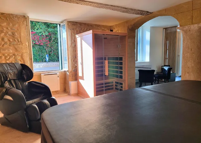 Love Room Valence Apartman